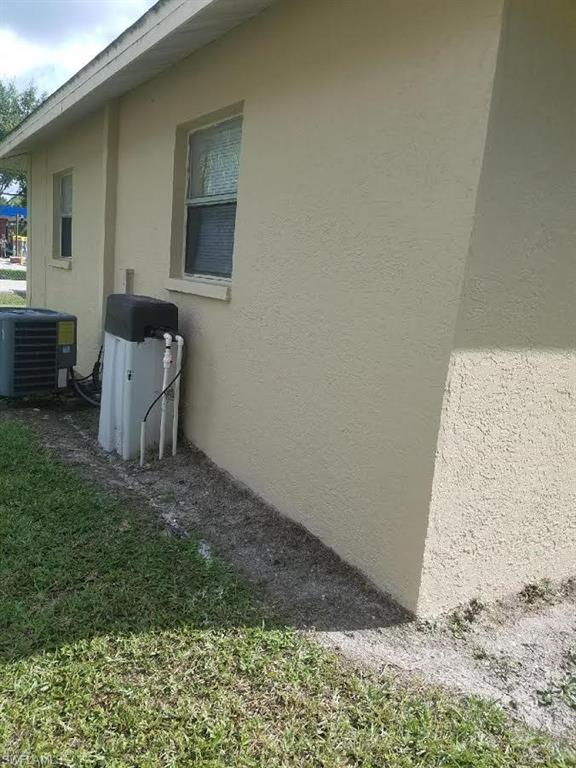 FORT MYERS SHORES - Residential