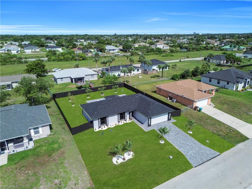 CAPE CORAL - Residential