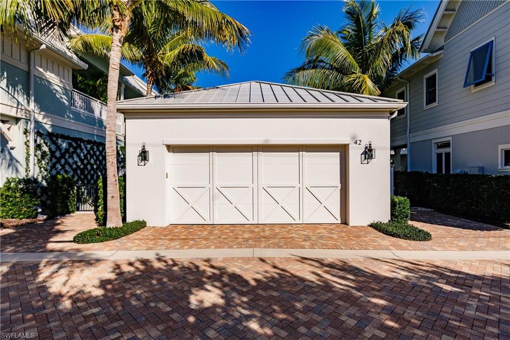 OLDE NAPLES - Residential