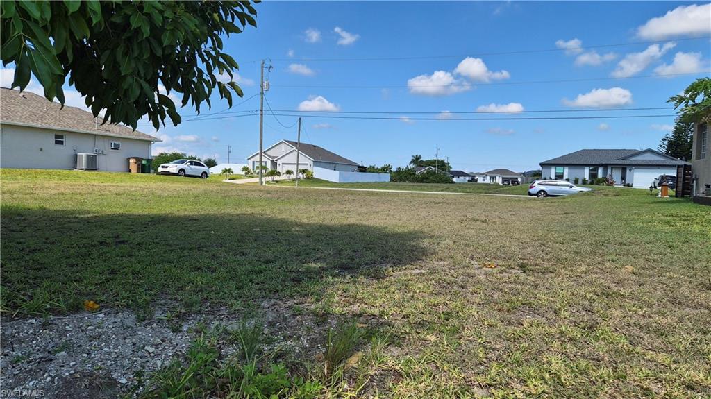 CAPE CORAL - Land