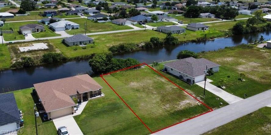 CAPE CORAL - Land