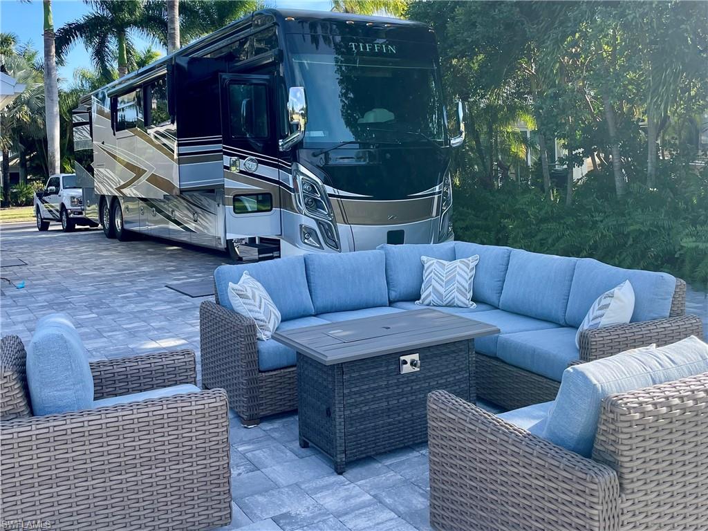 RIVERBEND MOTORCOACH RESORT - Land