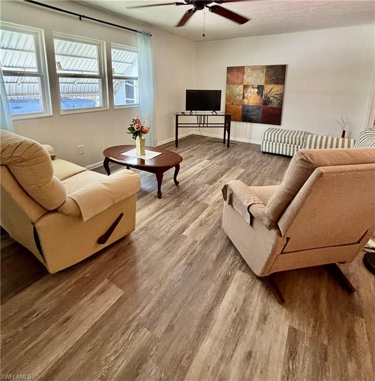 FOREST PARK MOBILE HOME - Residential