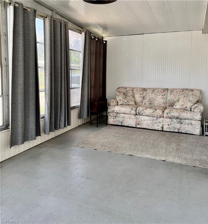 FOREST PARK MOBILE HOME - Residential
