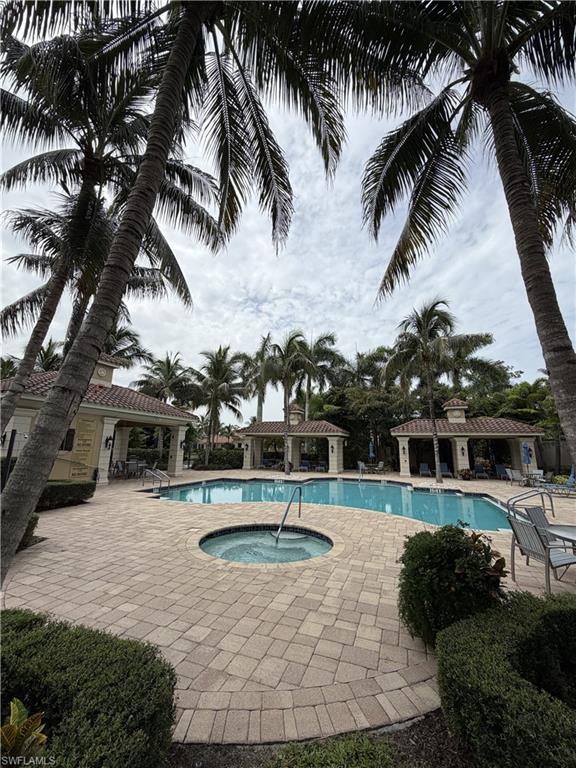 VILLA PALMERAS - Residential