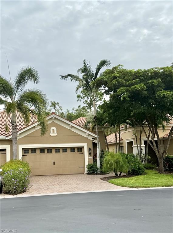 VILLA PALMERAS - Residential