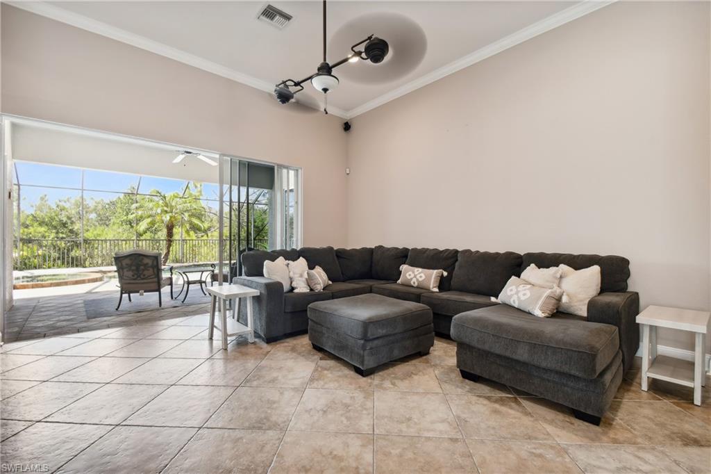 EMERSON SQUARE - Residential