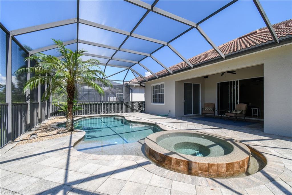 EMERSON SQUARE - Residential