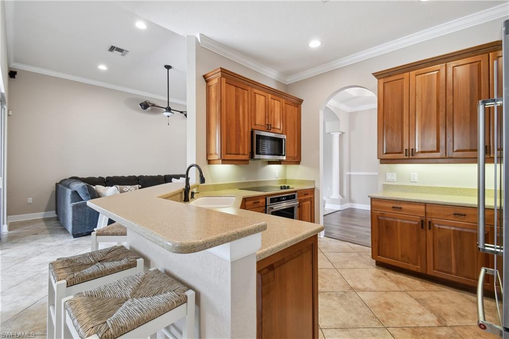 EMERSON SQUARE - Residential