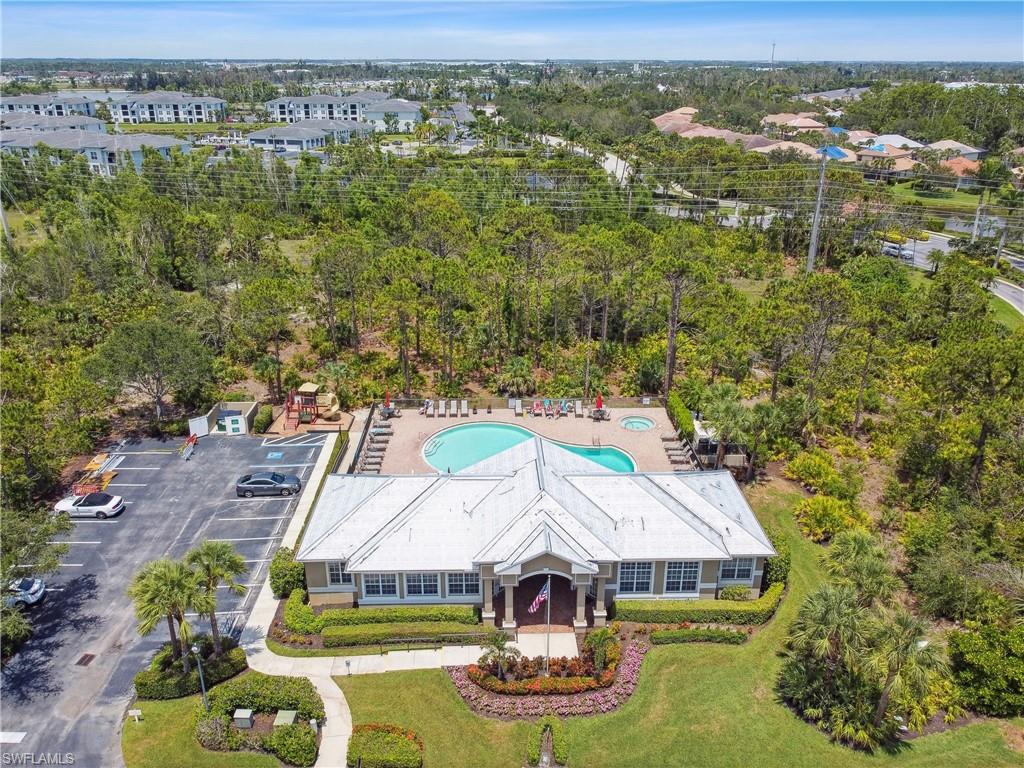 EMERSON SQUARE - Residential