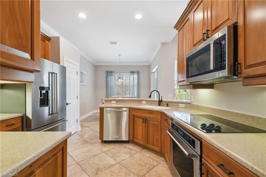 EMERSON SQUARE - Residential