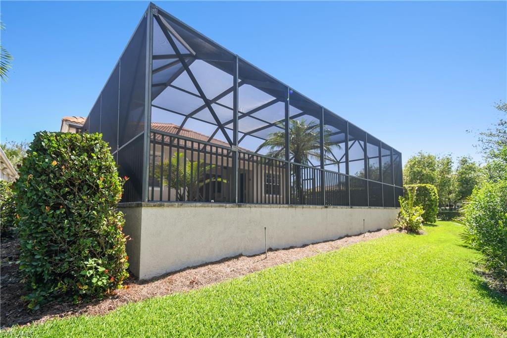 EMERSON SQUARE - Residential