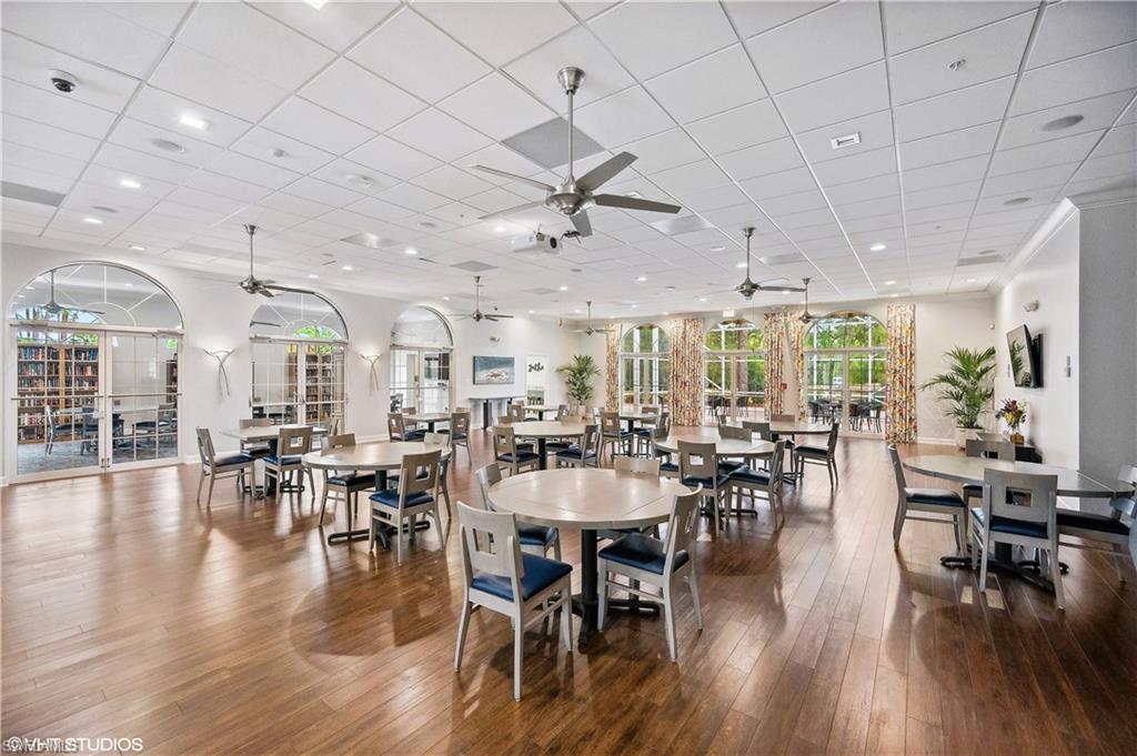 EDGEWATER AT CARLTON LAKES - Residential
