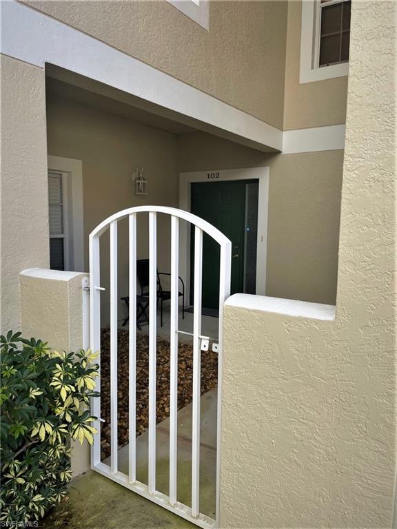EDGEWATER AT CARLTON LAKES - Residential