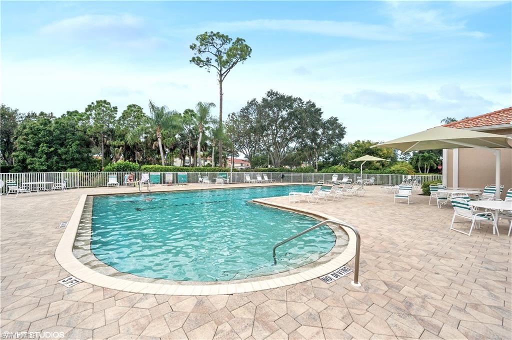 EDGEWATER AT CARLTON LAKES - Residential