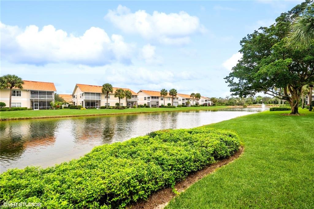 EDGEWATER AT CARLTON LAKES - Residential
