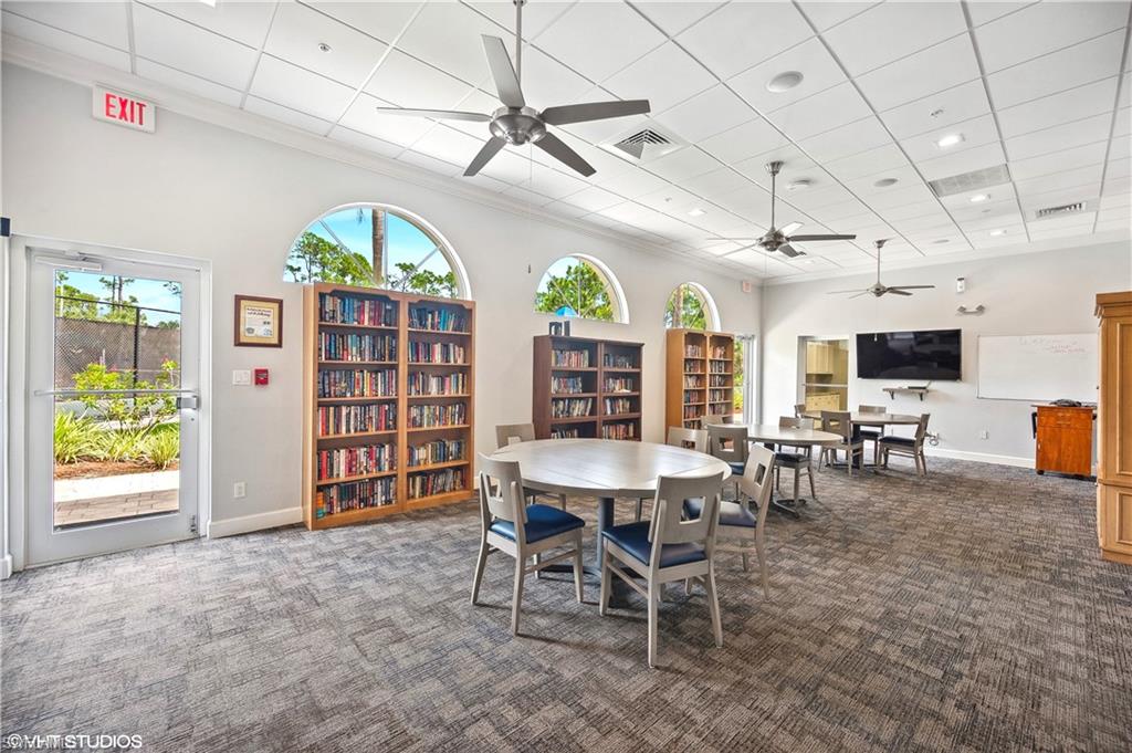 EDGEWATER AT CARLTON LAKES - Residential