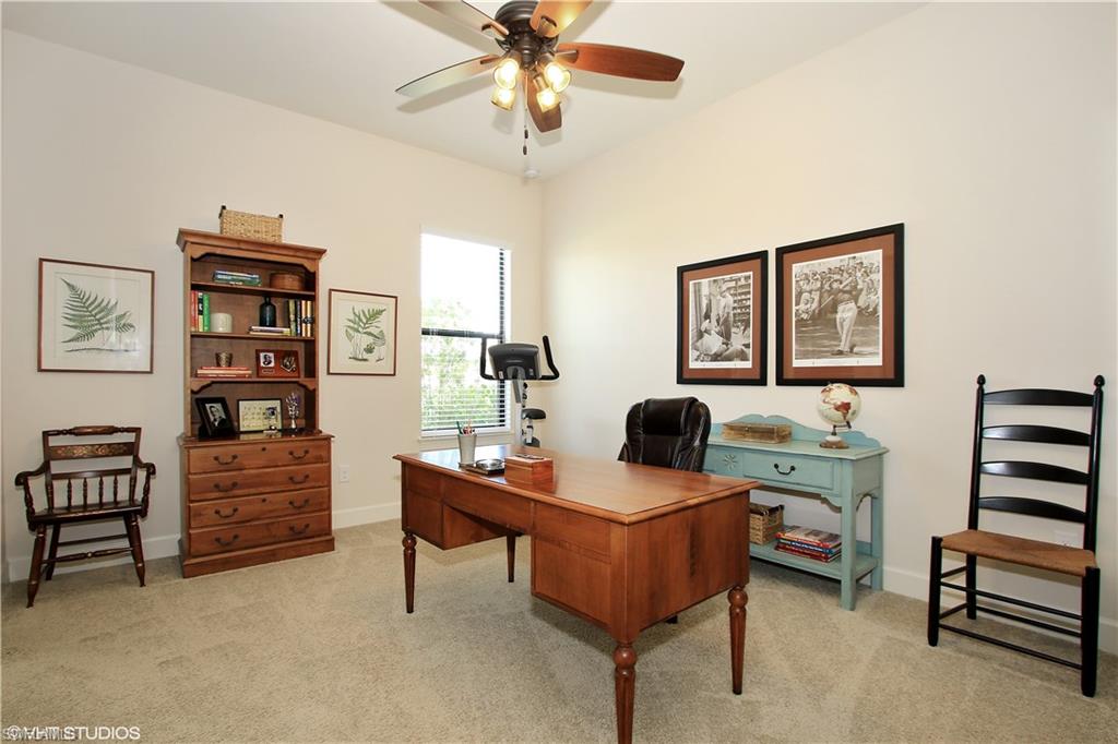 COUNTRY CLUB - Residential