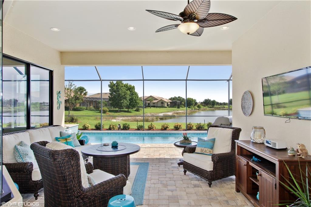 COUNTRY CLUB - Residential
