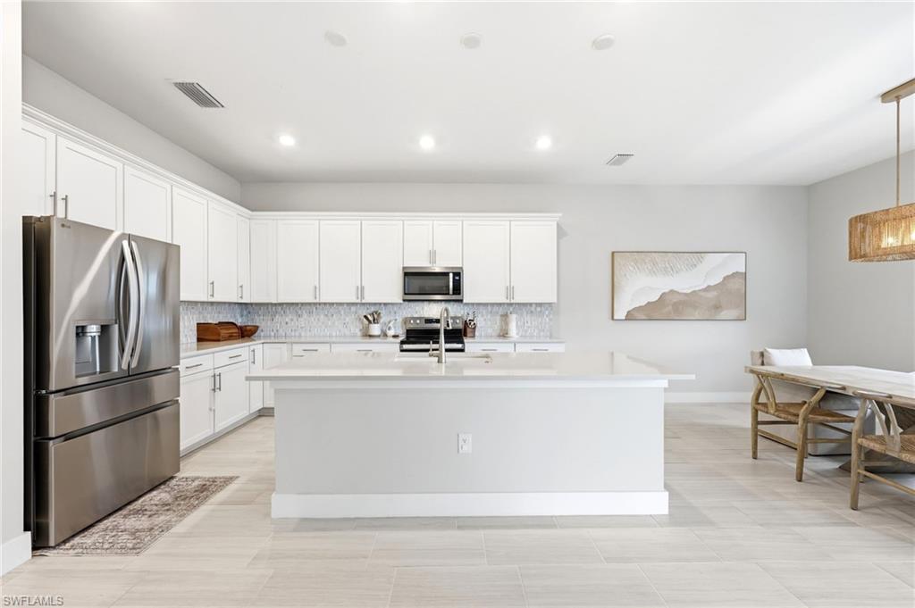 AVALON PARK - Residential