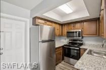 HANCOCK SQUARE - Residential Lease