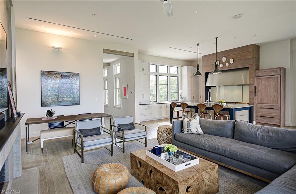 BAREFOOT BEACH - Residential