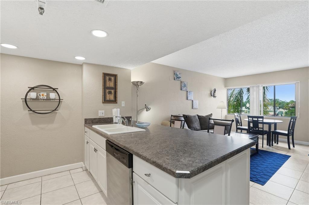 KEEL CLUB CONDO - Residential