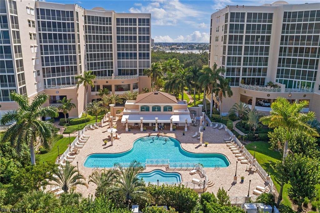 ROYAL MARCO POINT - Residential