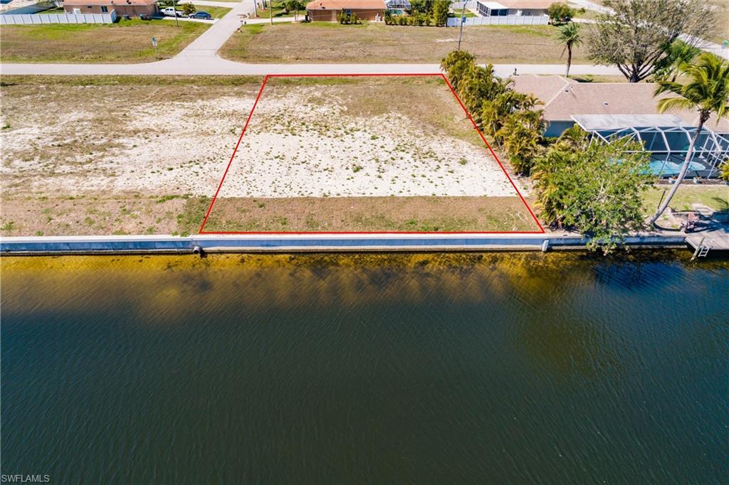 CAPE CORAL - Land