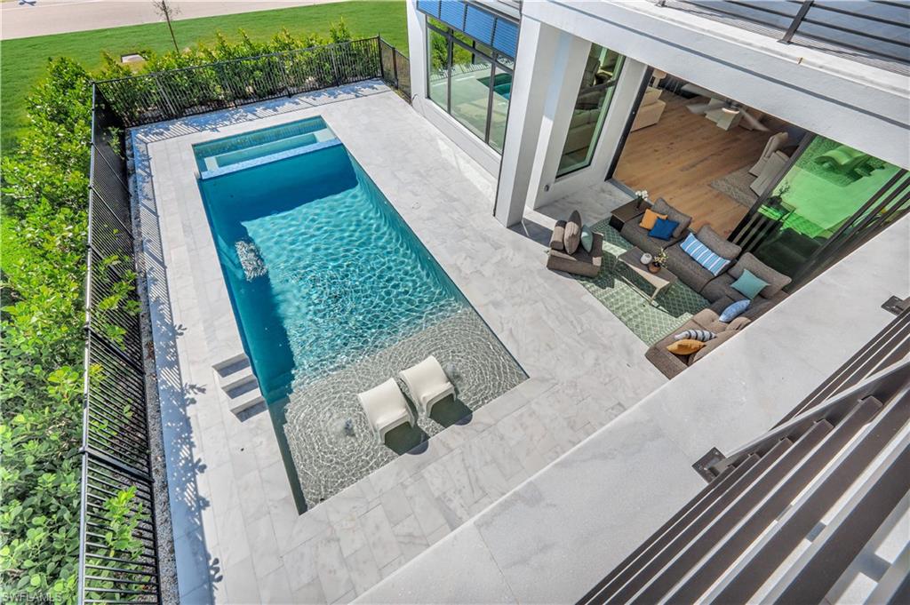 NAPLES PARK - Residential