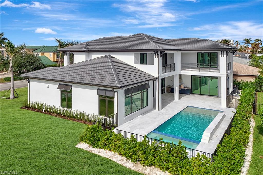NAPLES PARK - Residential