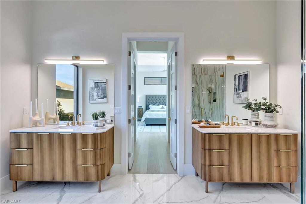NAPLES PARK - Residential
