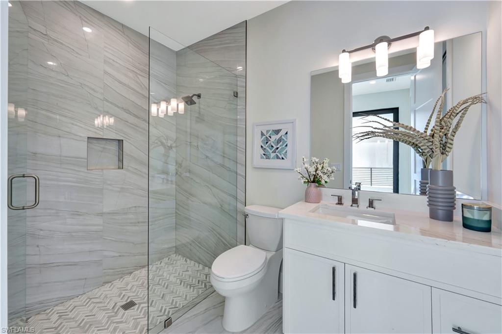 NAPLES PARK - Residential