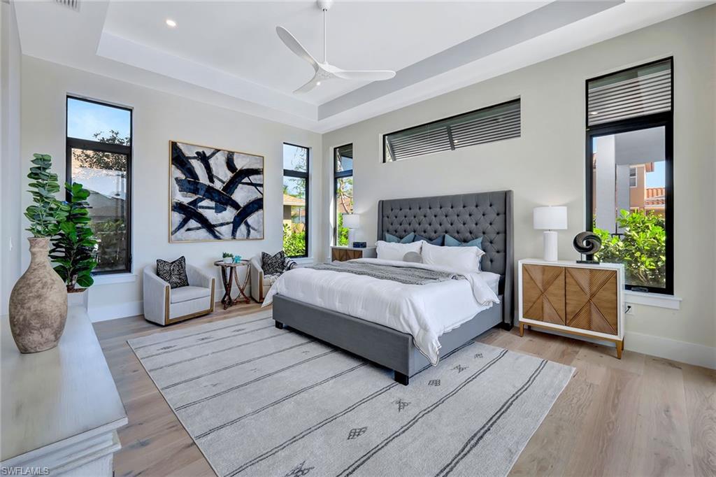 NAPLES PARK - Residential