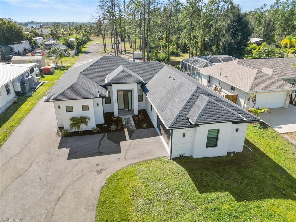 GOLDEN GATE ESTATES - Residential