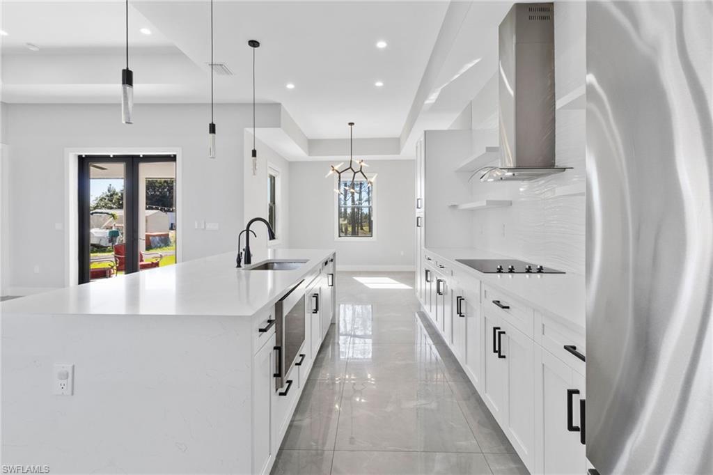 GOLDEN GATE ESTATES - Residential
