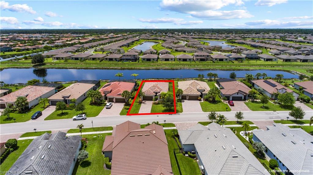 HAMPTON LAKES - Residential