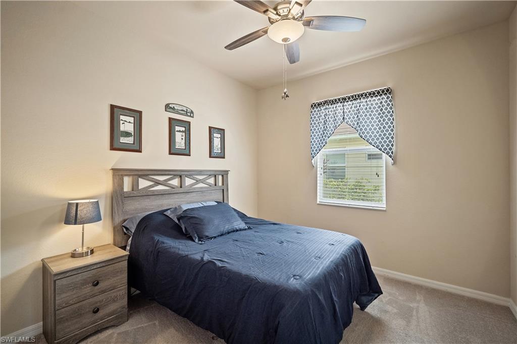 HAMPTON LAKES - Residential