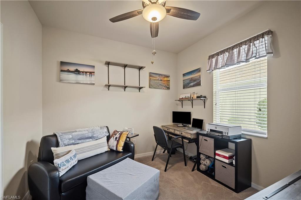 HAMPTON LAKES - Residential