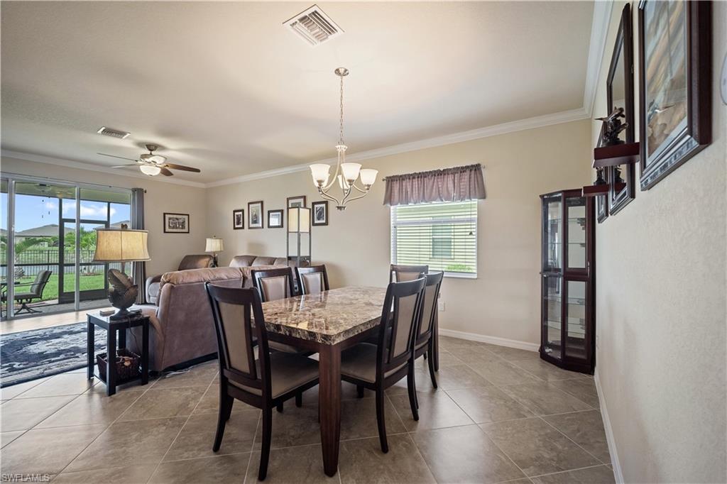 HAMPTON LAKES - Residential