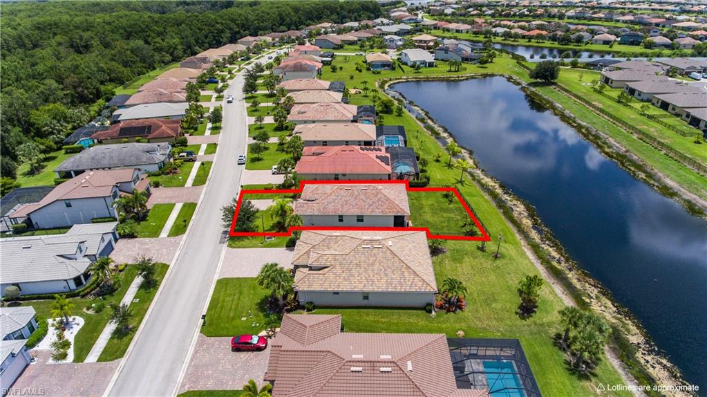 HAMPTON LAKES - Residential