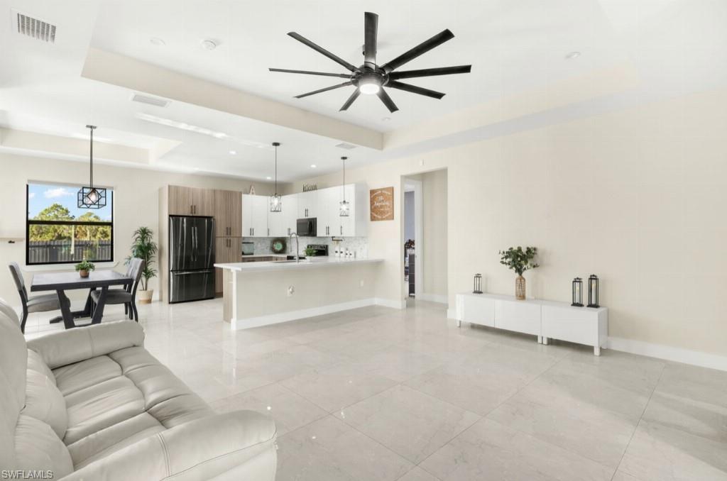 GOLDEN GATE ESTATES - Residential