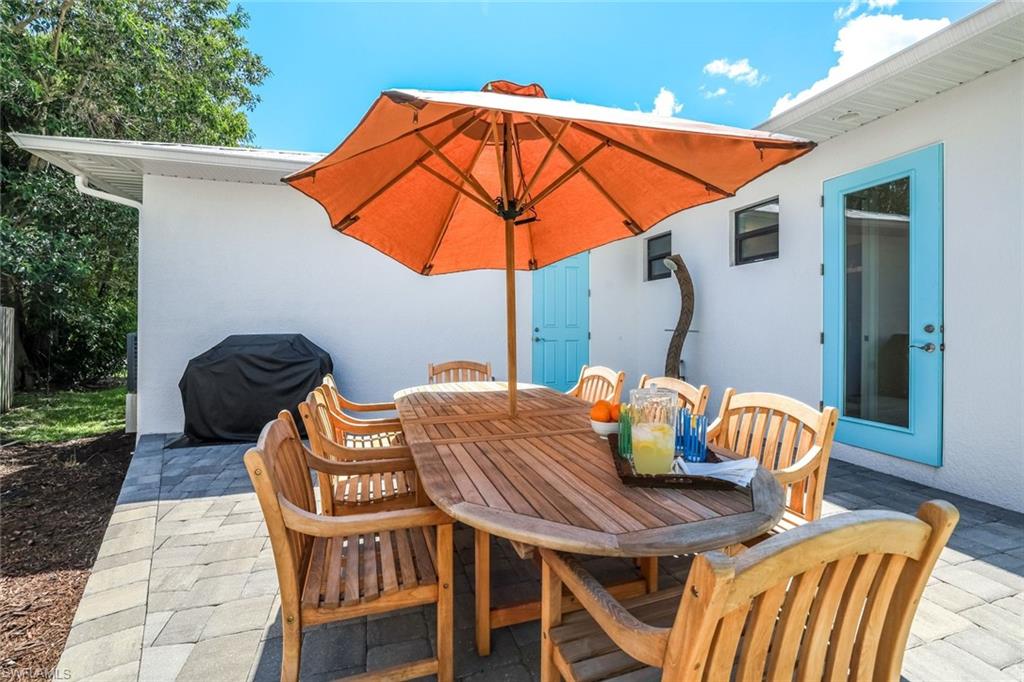 LAKE KELLY - Residential