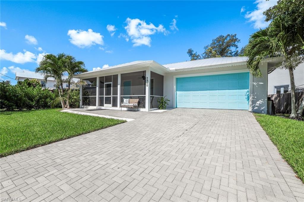 LAKE KELLY - Residential