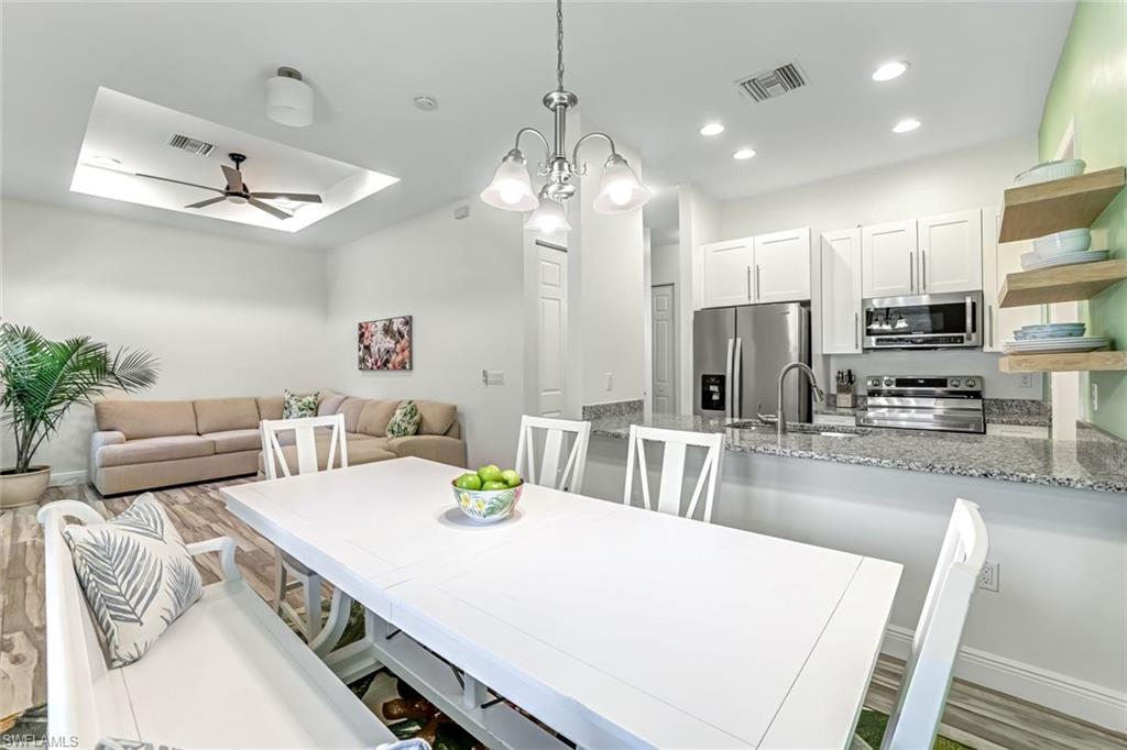 LAKE KELLY - Residential