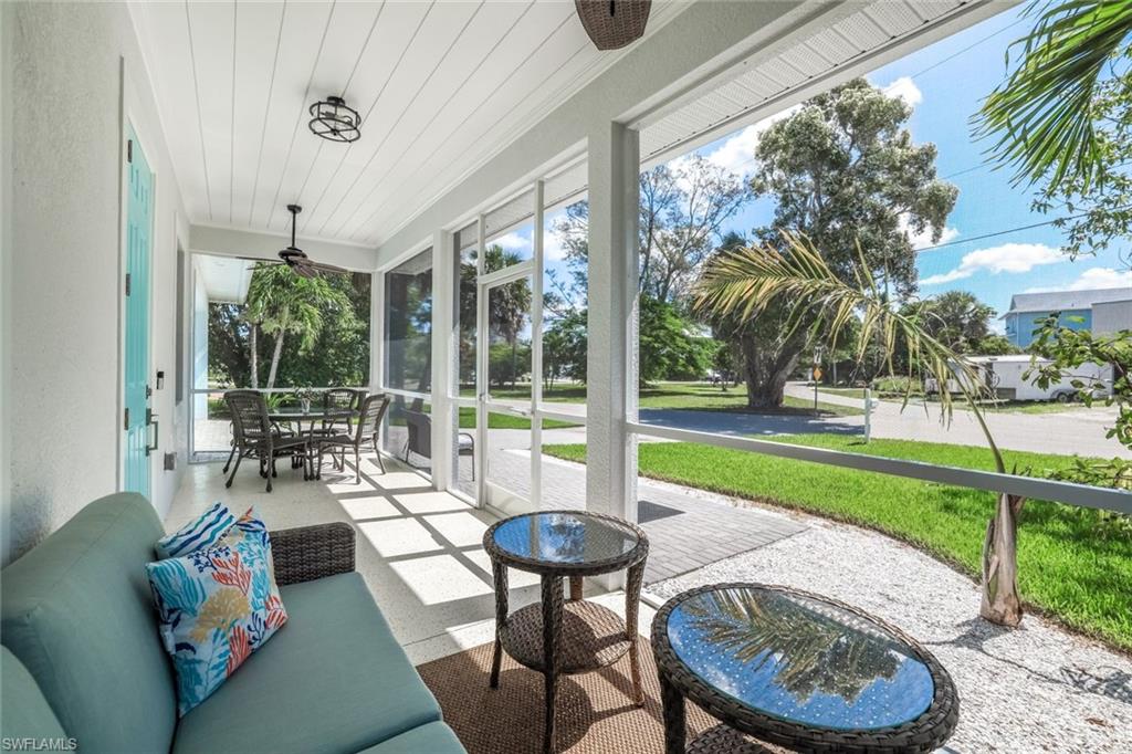LAKE KELLY - Residential