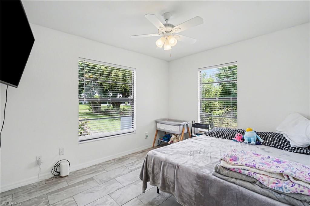 PARADISE SHORES - Residential Income