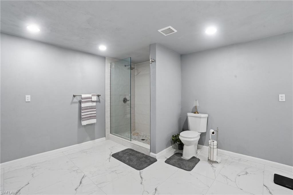 ALABAMA GROVE TERRACE - Residential