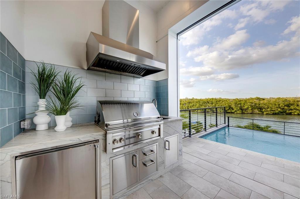 BONITA BEACH - Residential