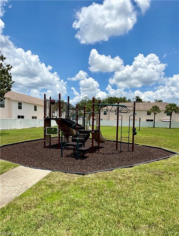 FOREST LAKE TOWNHOMES - Residential